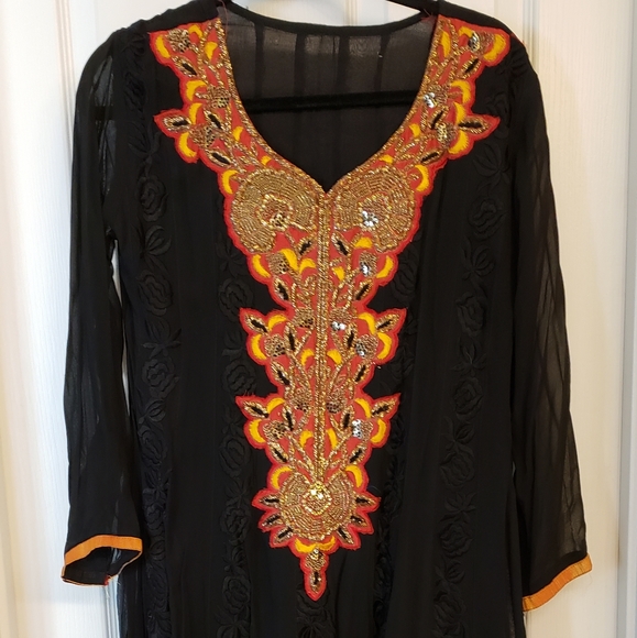 Churidar Set ( Indian Ethnic Wear) - Picture 2 of 3